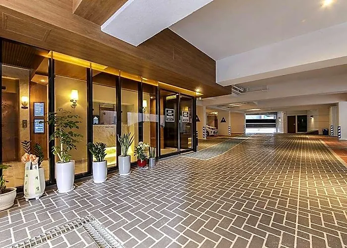 Songjeong Brooks Hotel